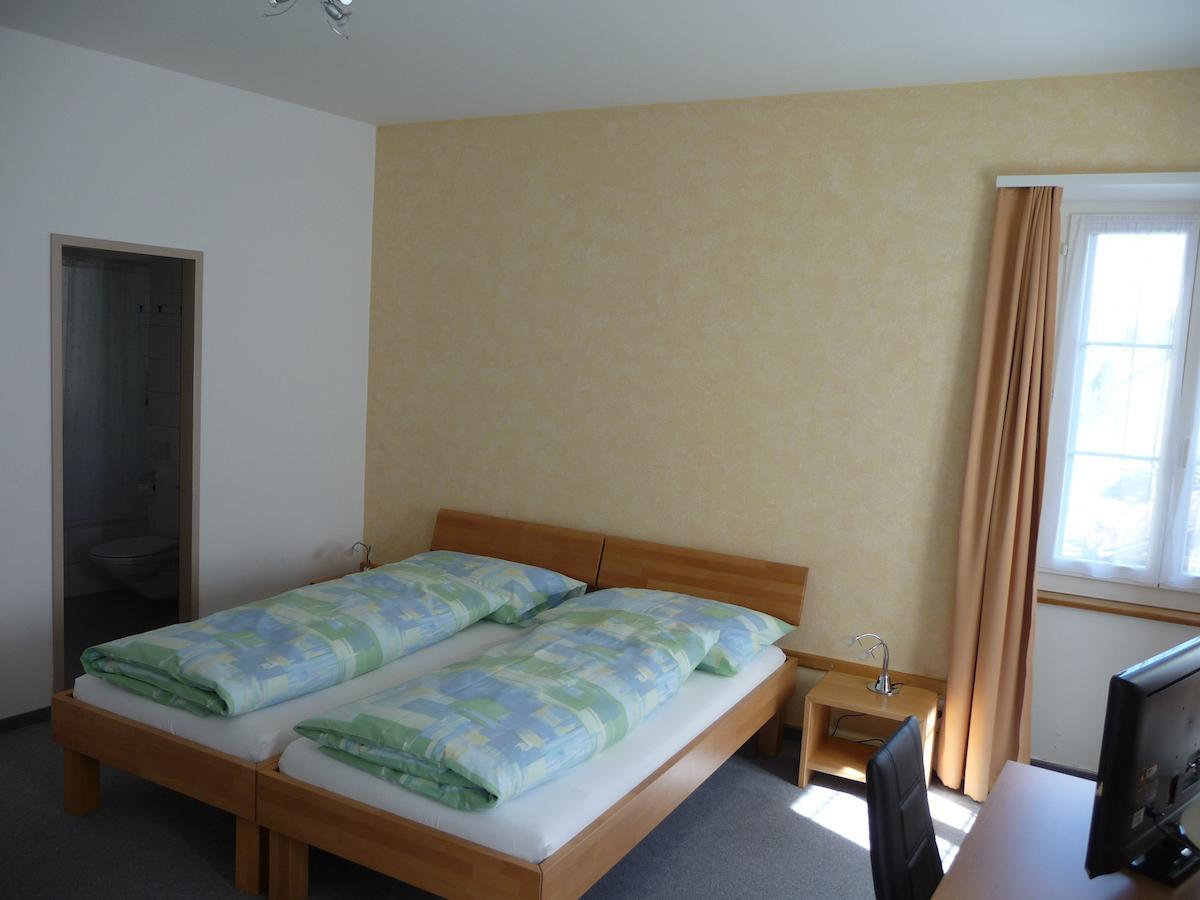 Gasthof Baeren Schinznach Dorf Room photo